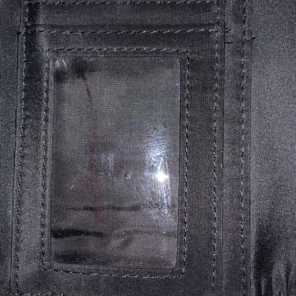 Tommy Hilfigher wallet with card insert. - Picture 7 of 7